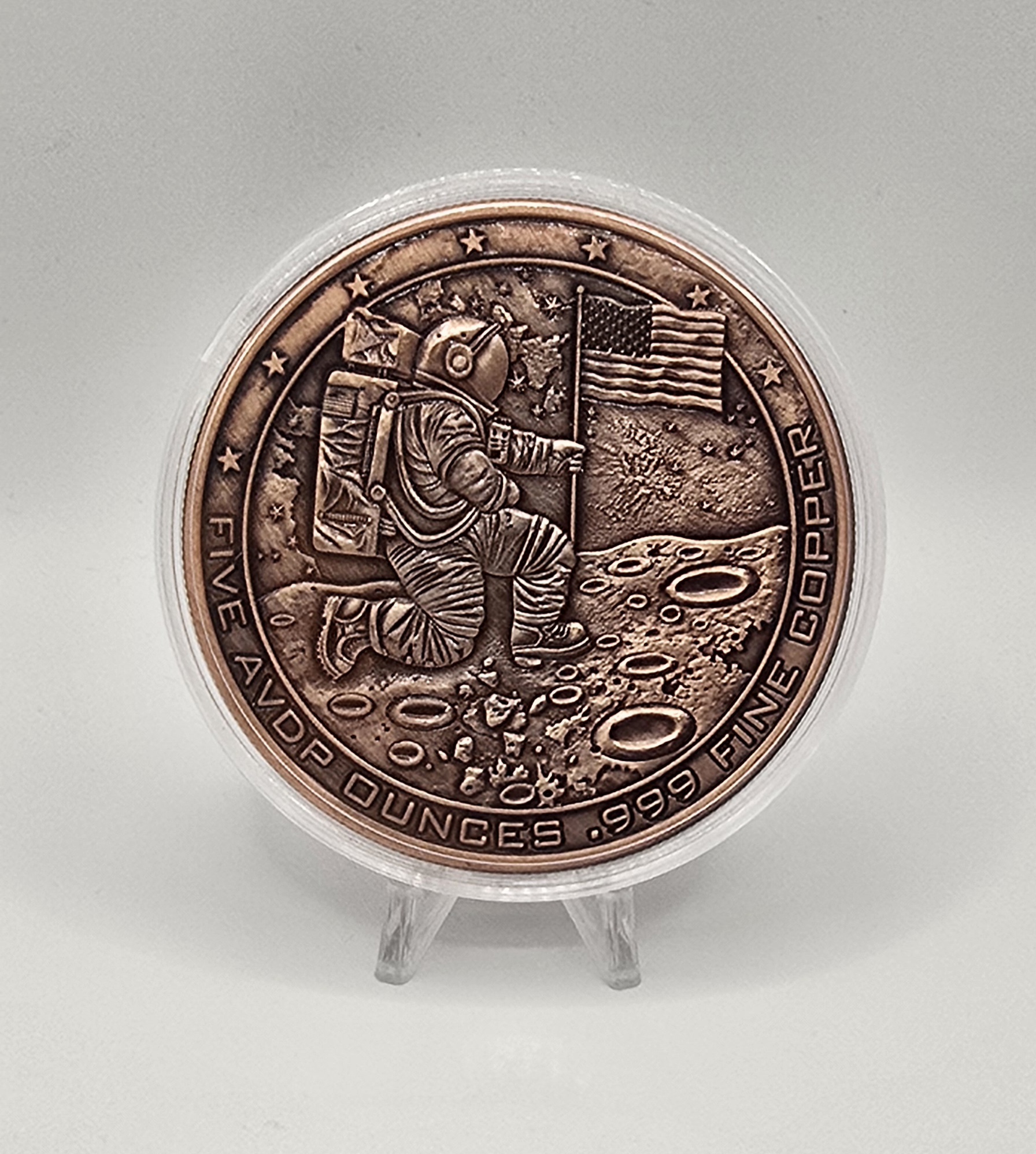 Astronaut 5oz Copper Round - Image 2